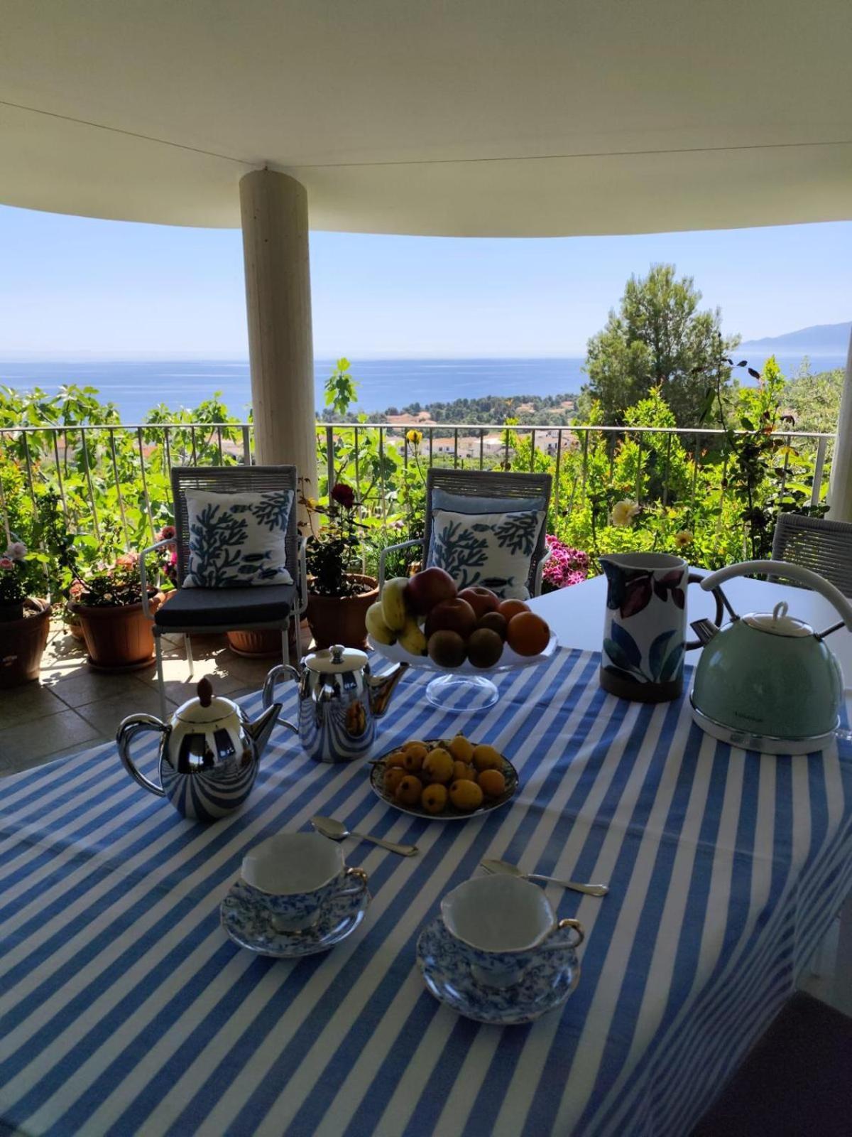 B&B Easy Wind Cala Gonone Exterior photo